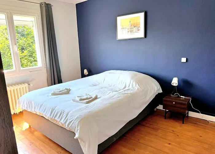 بيت للعطل Rare ! Maison Face A L'etang D'isle