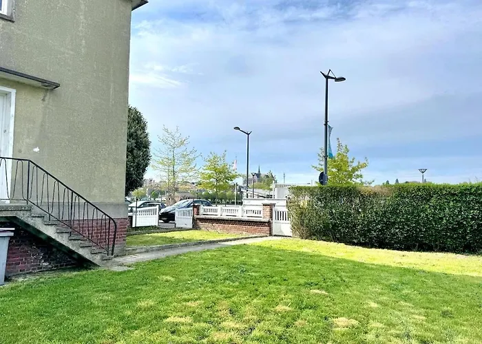 بيت للعطل Rare ! Maison Face A L'etang D'isle سانت كونتان